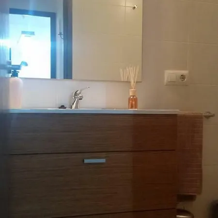 Charming In Downtown Hutg-021770 شقة خيرونا
